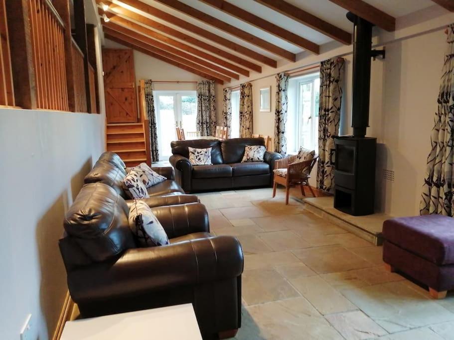 Apartamento The Barn. Carmarthen Exterior foto